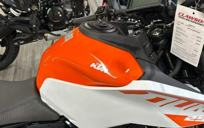 2024 KTM 250 Duke