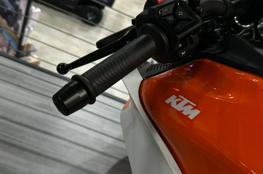 2024 KTM 250 Duke
