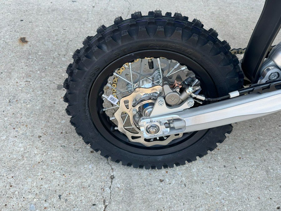 2027 Husqvarna EE 5