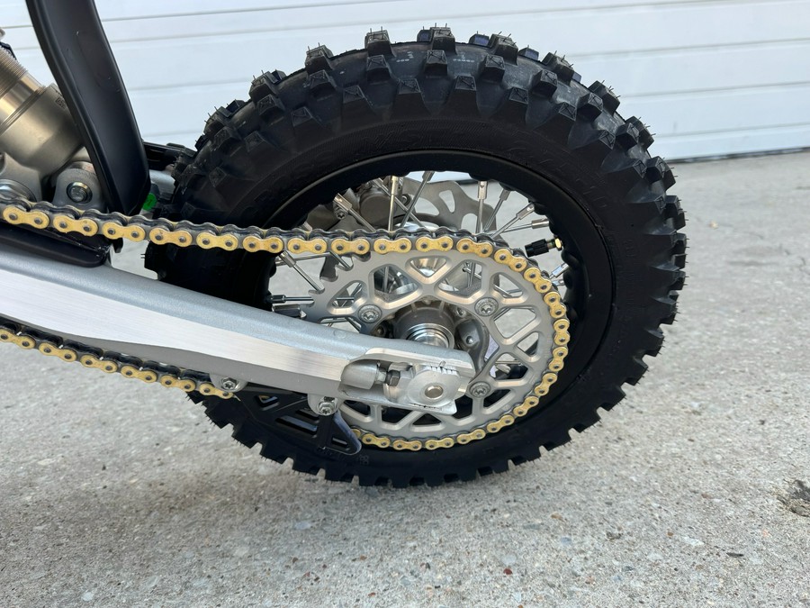 2027 Husqvarna EE 5