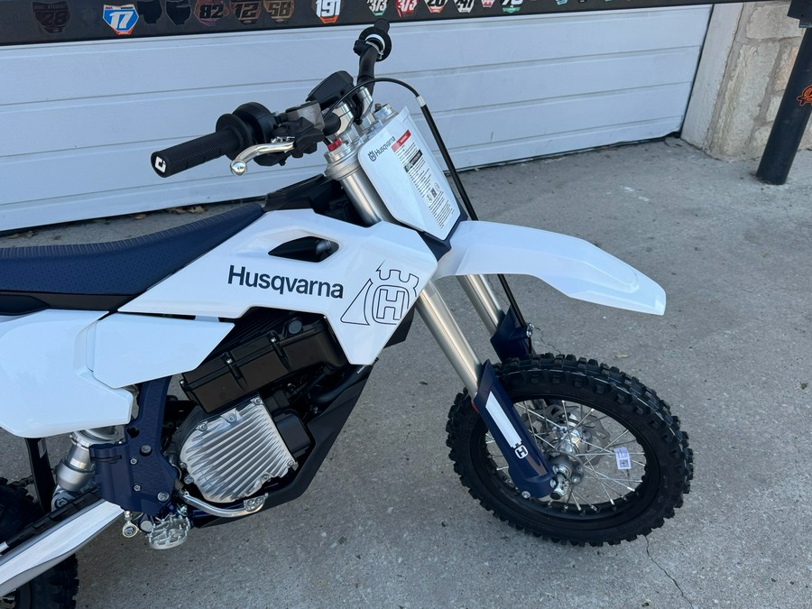 2027 Husqvarna EE 5