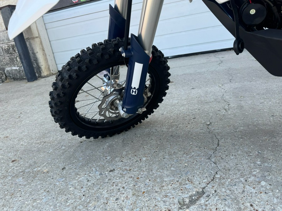 2027 Husqvarna EE 5