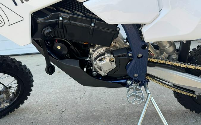 2027 Husqvarna EE 5