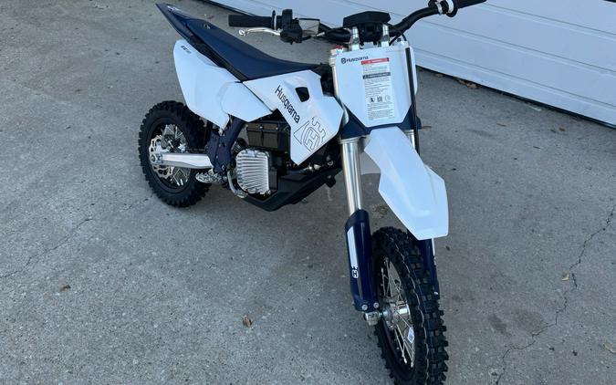 2027 Husqvarna EE 5