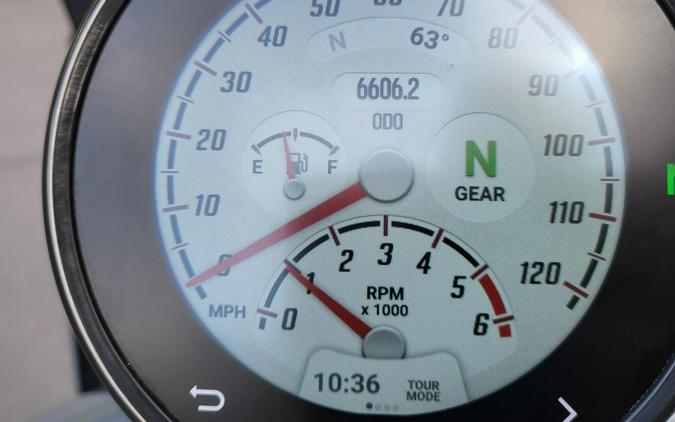 2023 Indian Motorcycle Sport Chief Stealth Gray