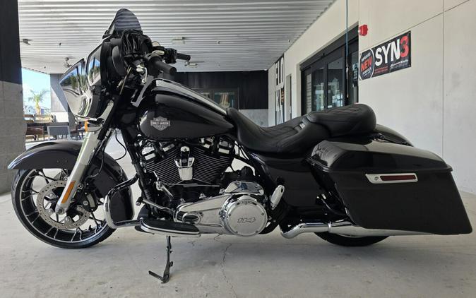 2021 Harley-Davidson® Street Glide® Special Black Jack Metallic