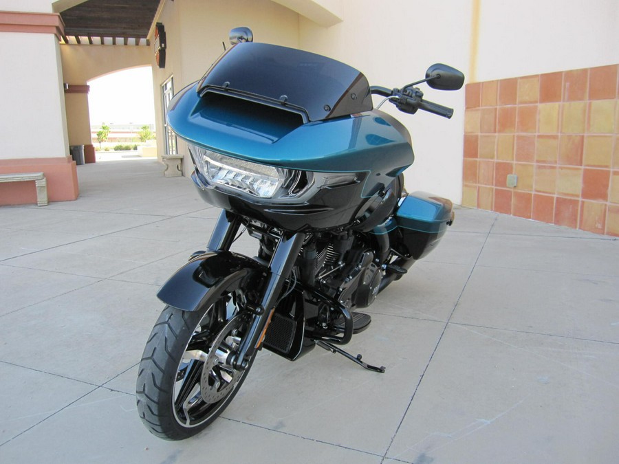 2026 Harley-Davidson Road Glide TEAL THUNDR/BLK W/ PINSTRIP
