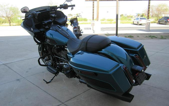 2026 Harley-Davidson Road Glide TEAL THUNDR/BLK W/ PINSTRIP
