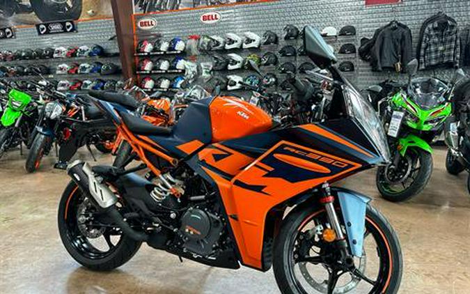 2023 KTM RC 390