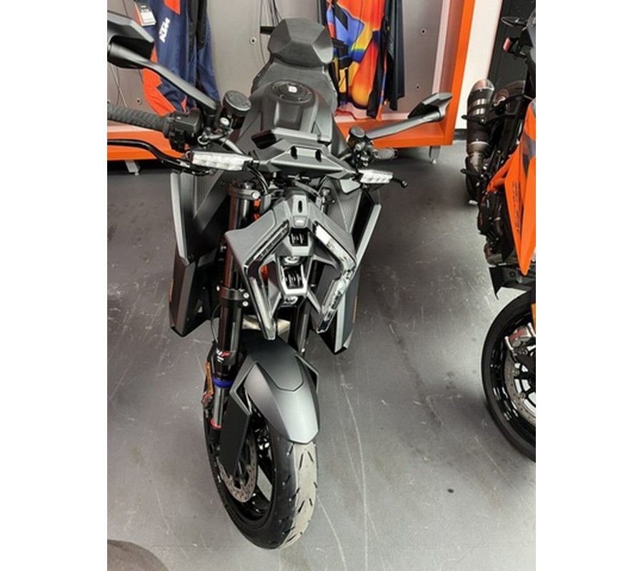 2025 KTM Super Duke 1390 R EVO