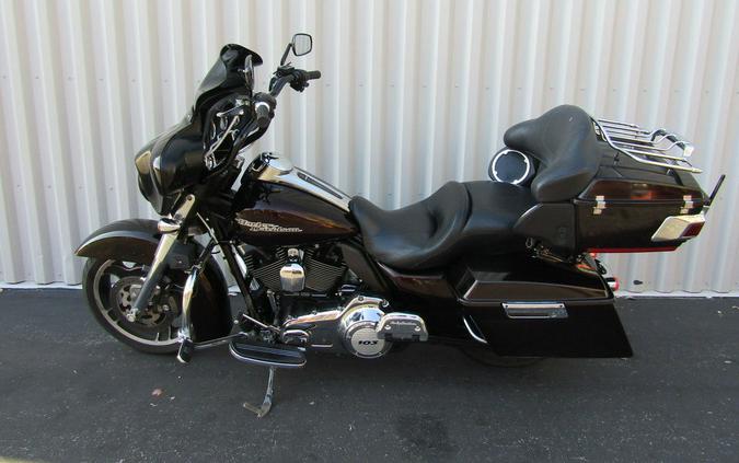 2011 Harley-Davidson® FLHX - Street Glide®