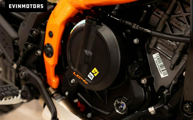 2025 KTM Adventure 390 R