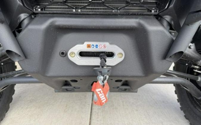 2026 Can-Am Defender XT CAB HD11