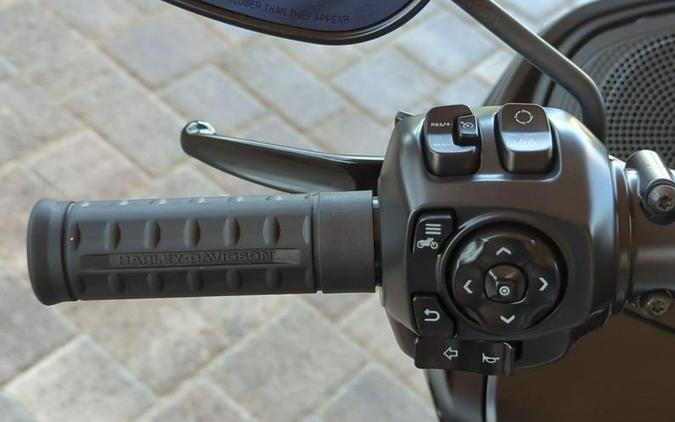2025 Harley-Davidson® FLTRX - Road Glide®