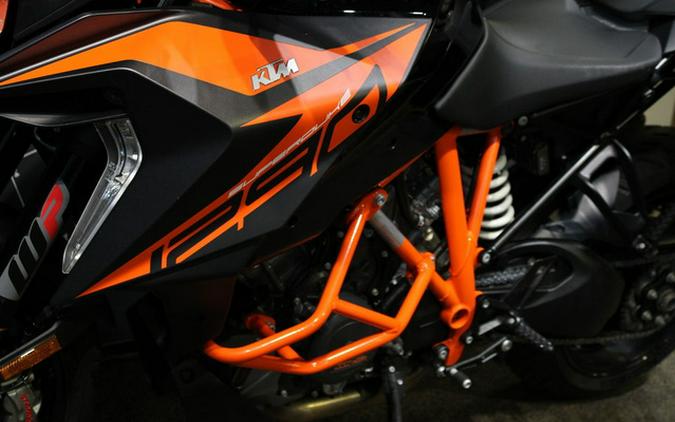 2020 KTM Super Duke 1290 GT