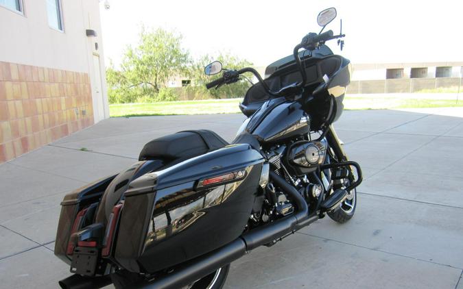 2026 Harley-Davidson Road Glide VIVID BLACK