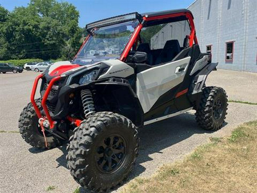 2022 Can-Am Maverick Sport X RC 1000R