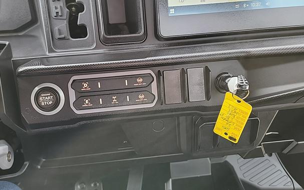 2026 Can-Am Defender XT HD11