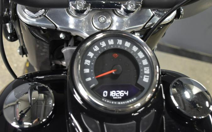 2018 Harley-Davidson Heritage Classic 114