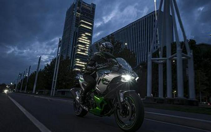 2024 Kawasaki Ninja® 7 Hybrid ABS
