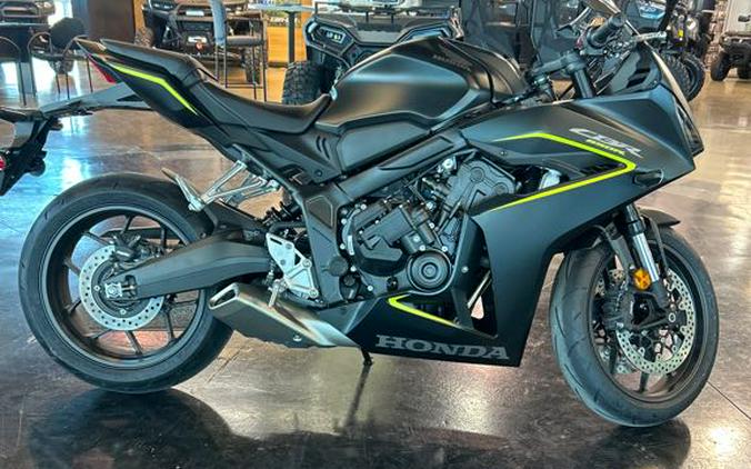 2026 Honda CBR650R E-Clutch