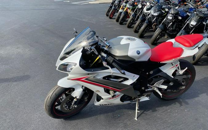 2009 Yamaha YZF-R6 Pearl White