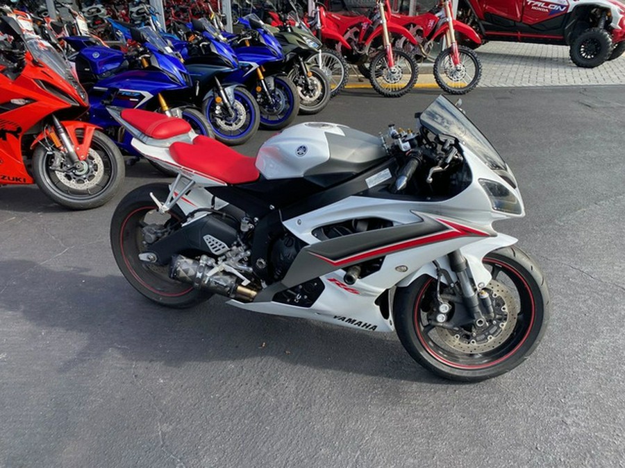 2009 Yamaha YZF-R6 Pearl White