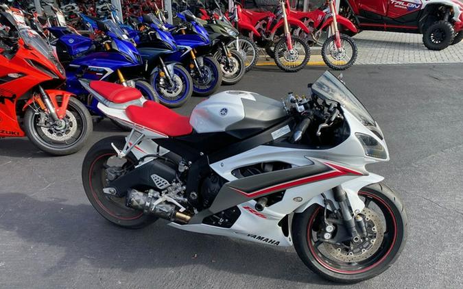 2009 Yamaha YZF-R6 Pearl White