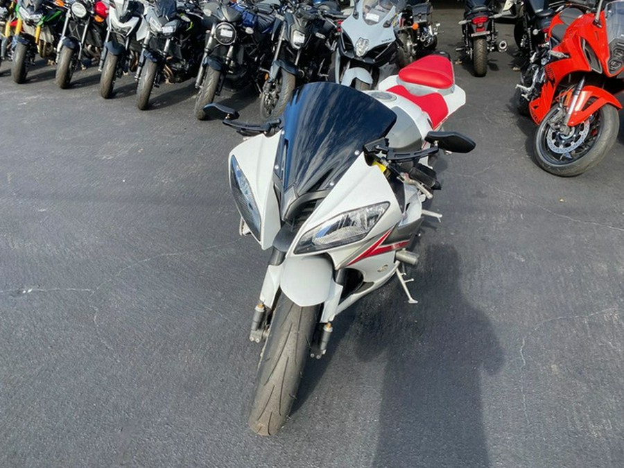 2009 Yamaha YZF-R6 Pearl White