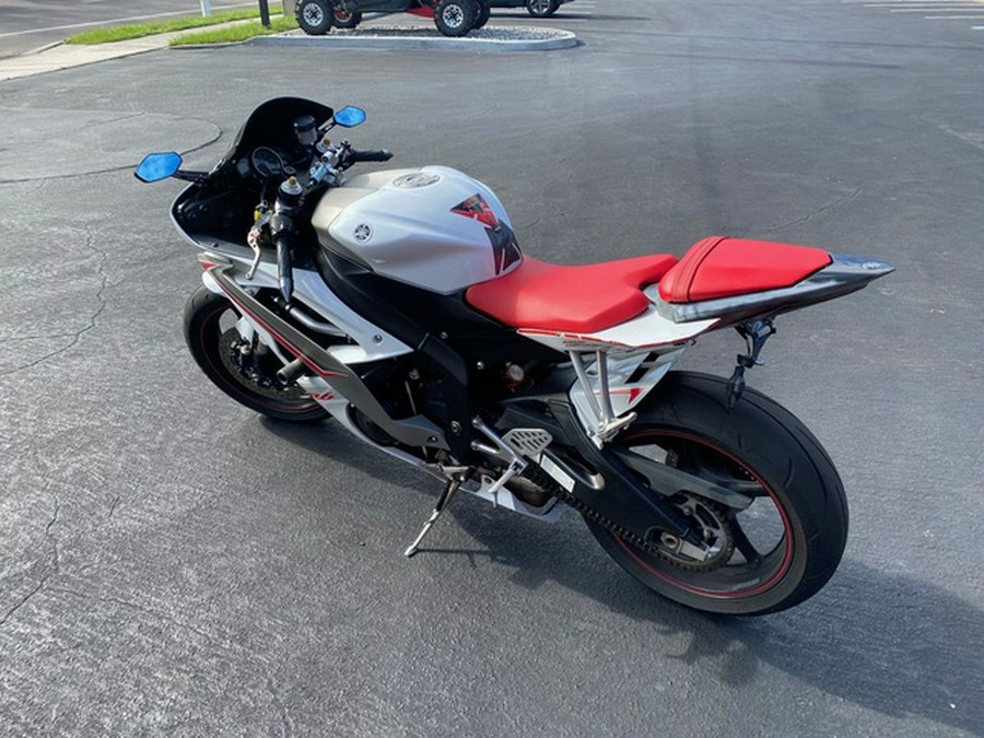 2009 Yamaha YZF-R6 Pearl White