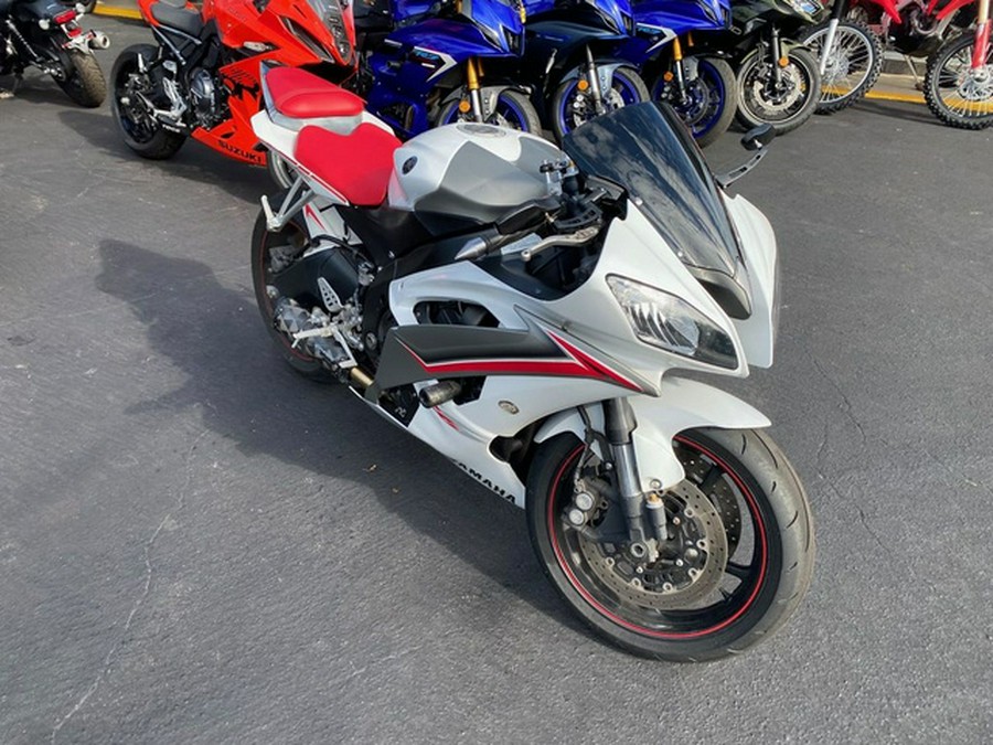 2009 Yamaha YZF-R6 Pearl White