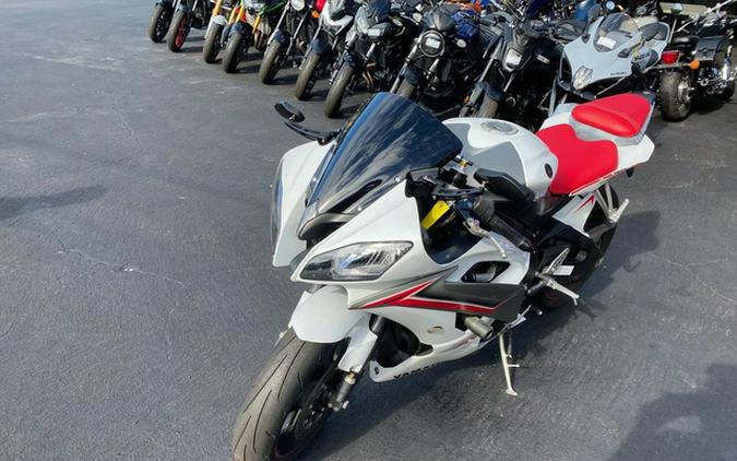 2009 Yamaha YZF-R6 Pearl White