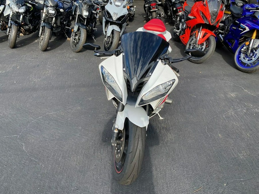 2009 Yamaha YZF-R6 Pearl White