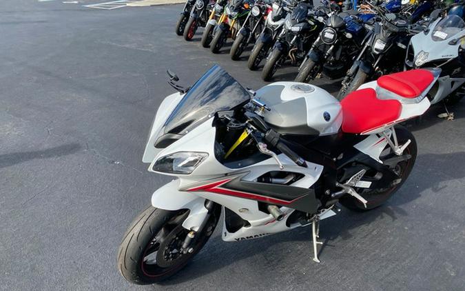 2009 Yamaha YZF-R6 Pearl White