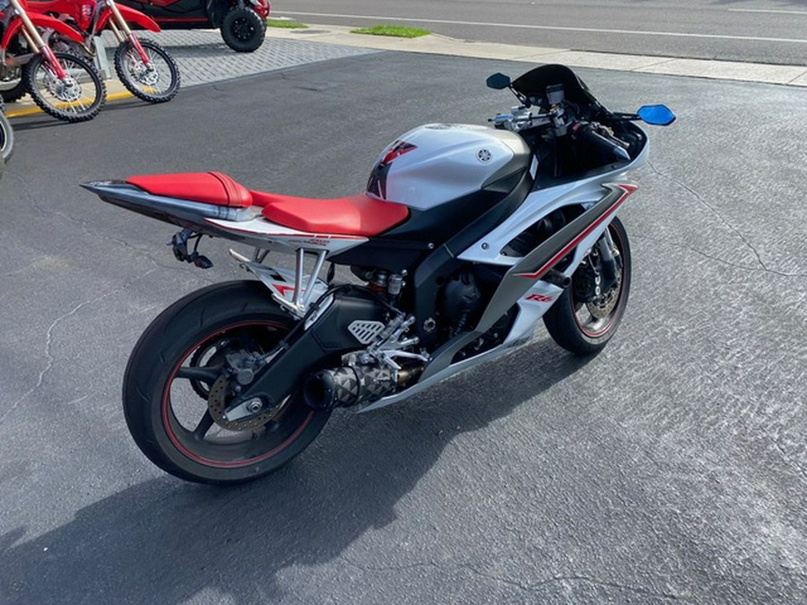 2009 Yamaha YZF-R6 Pearl White