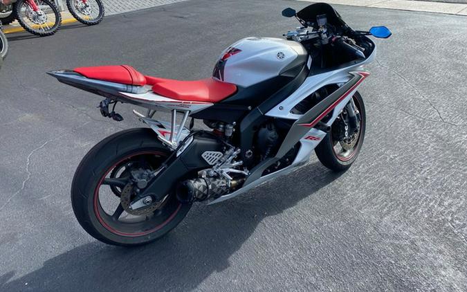 2009 Yamaha YZF-R6 Pearl White