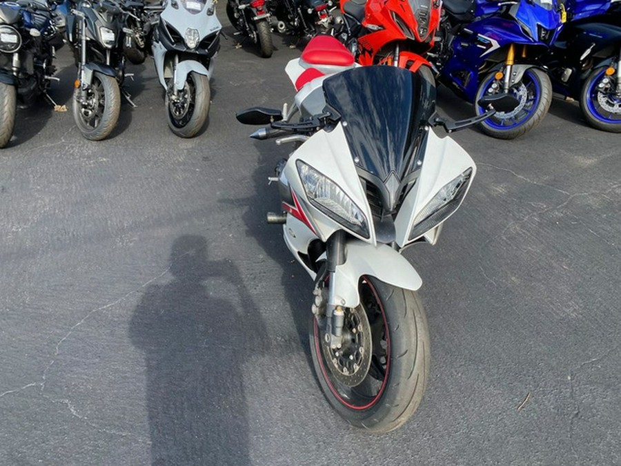 2009 Yamaha YZF-R6 Pearl White