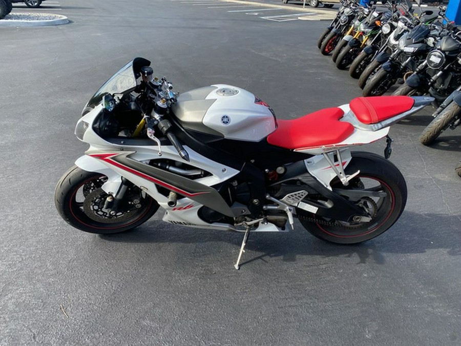 2009 Yamaha YZF-R6 Pearl White