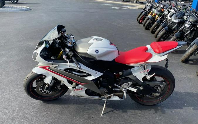 2009 Yamaha YZF-R6 Pearl White
