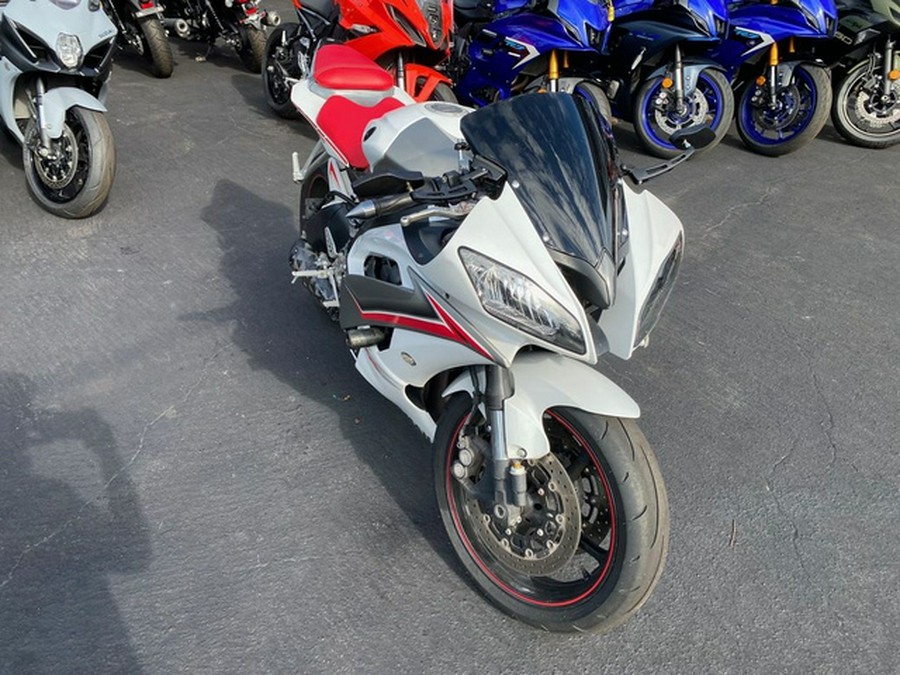 2009 Yamaha YZF-R6 Pearl White