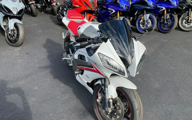 2009 Yamaha YZF-R6 Pearl White