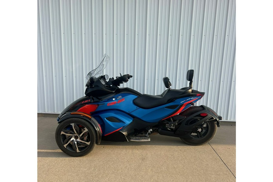 2015 Spyder RS-S - Can-Am