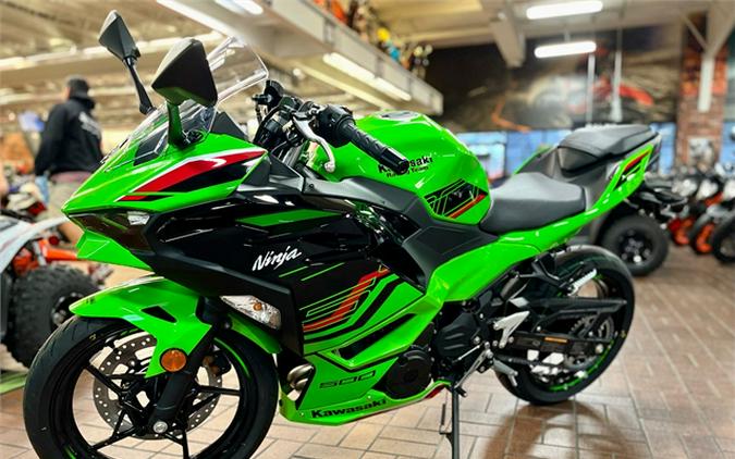 2024 Kawasaki Ninja 500 KRT Edition