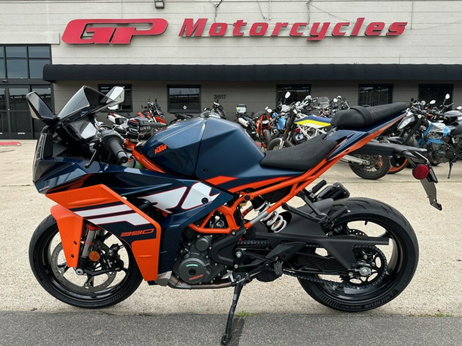 2024 KTM RC 390