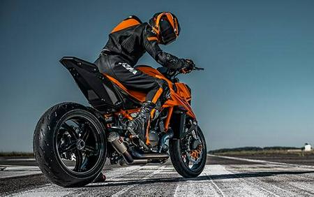 2026 KTM 1390 SUPER DUKE R EVO