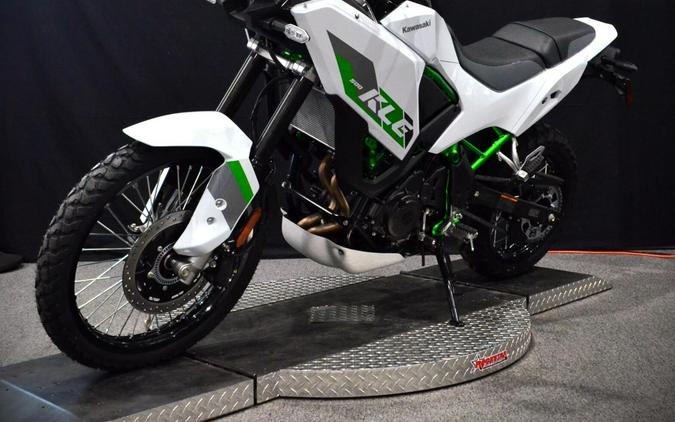 2026 Kawasaki KLE500 ABS SE Pearl Blizzard White