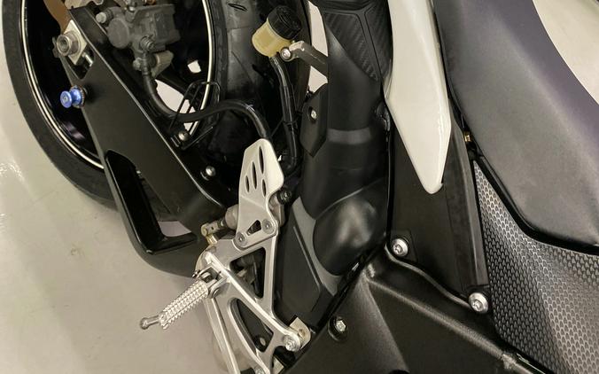 2011 Yamaha YZF-R1
