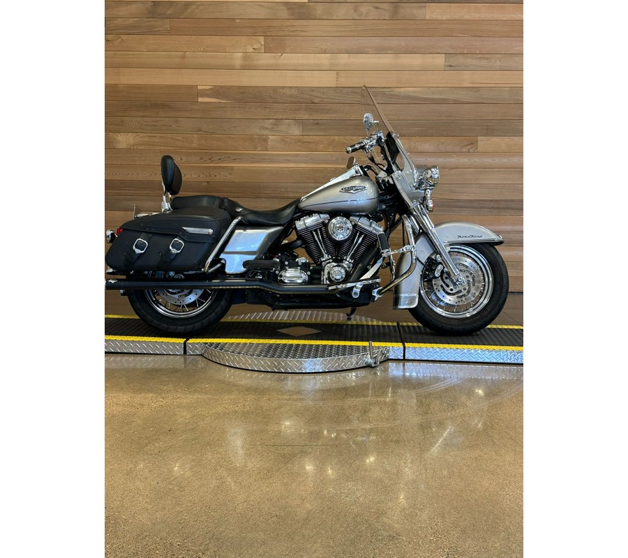 2007 Harley-Davidson FLHRC Road King® Classic