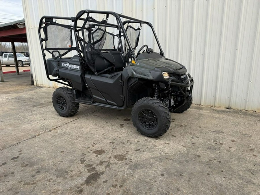 2026 Honda Pioneer 700-4 Deluxe