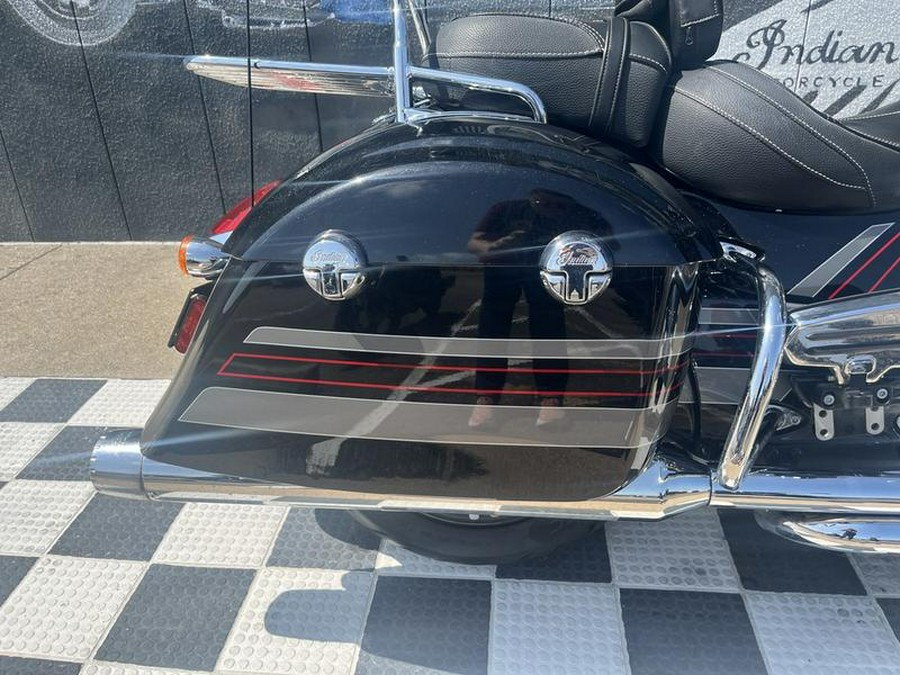 2018 Indian Motorcycle® Chieftain® Limited ABS Thunder Black Pearl with Graphics